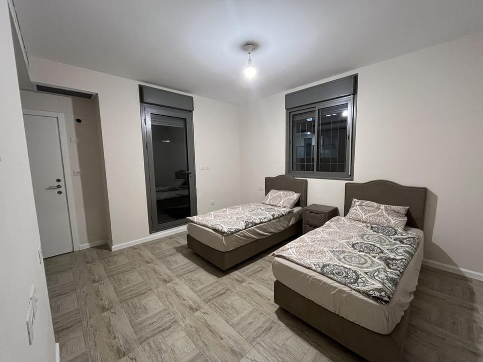 חדש! פנטהאוז ענק 7 חדרים בית שמש Apartment in Jerusalem District
