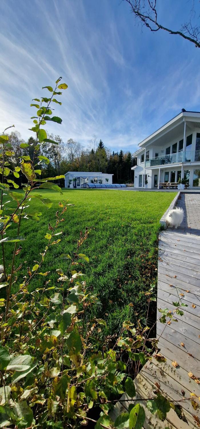 Lyxig villa med pool& spa & bastu egen udde Villa in Sweden