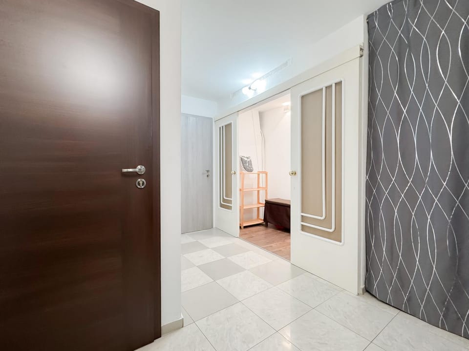 Castle View Retreat Breakfast available nearby Apartment in Slovakia