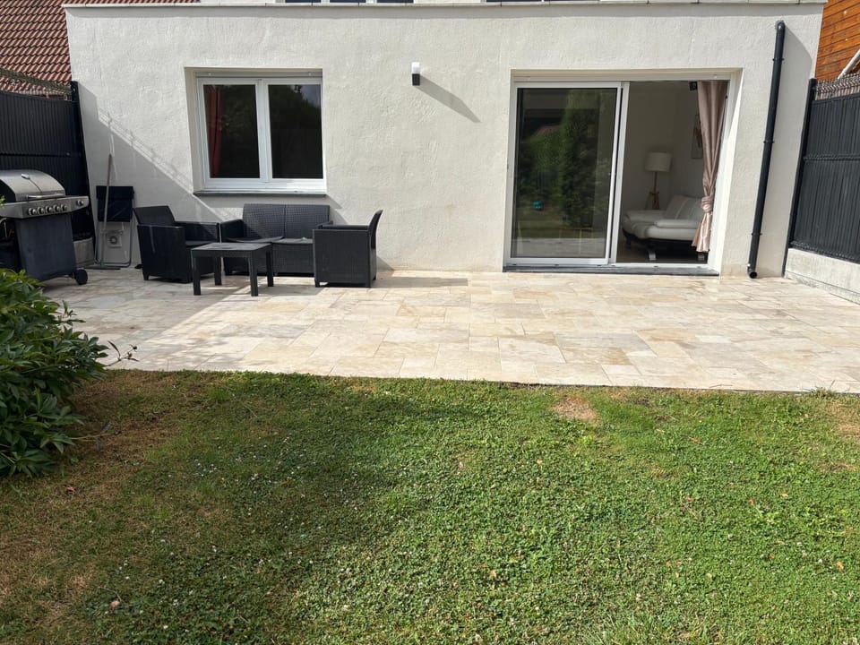 Spa privé et cinéma à Lesquin Apartment in Hauts-de-France