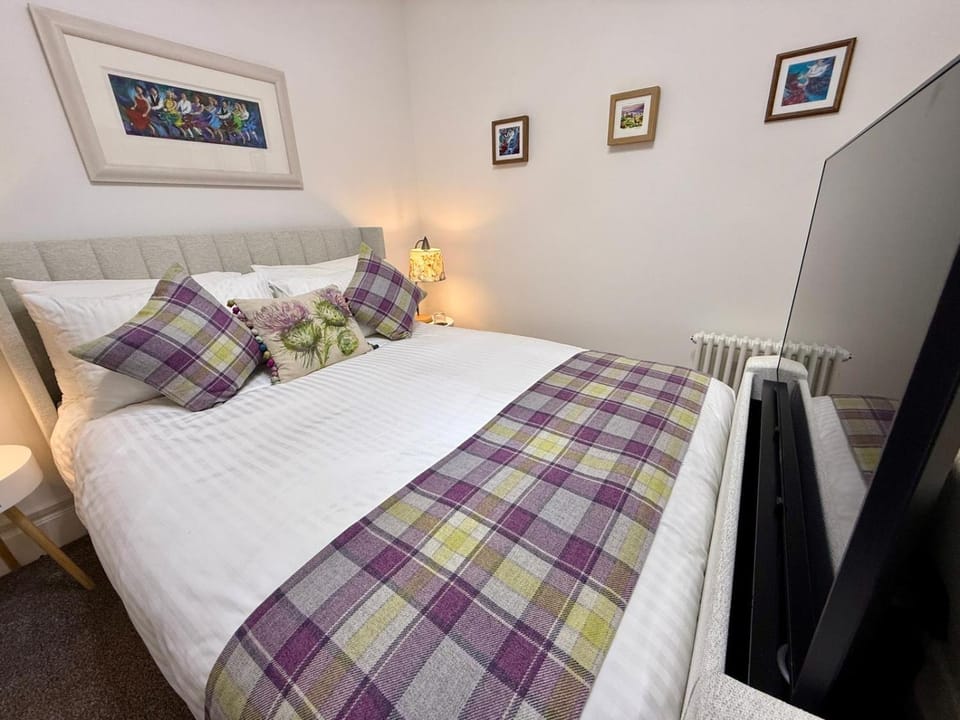 Carron Cottage Bed and Breakfast in Inverness