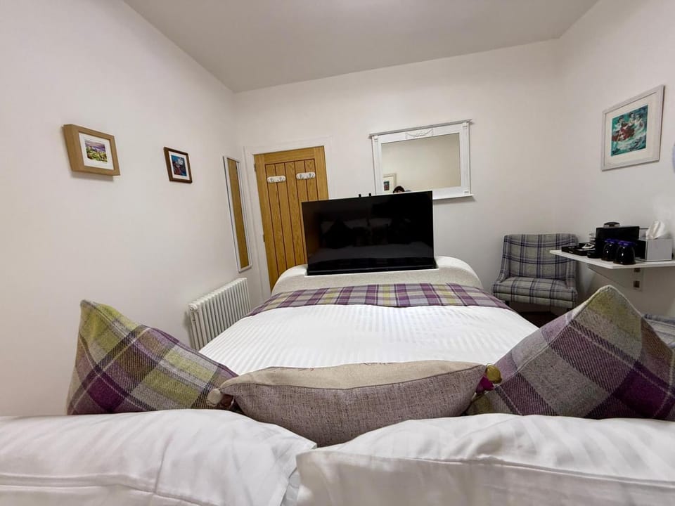 Carron Cottage Bed and Breakfast in Inverness