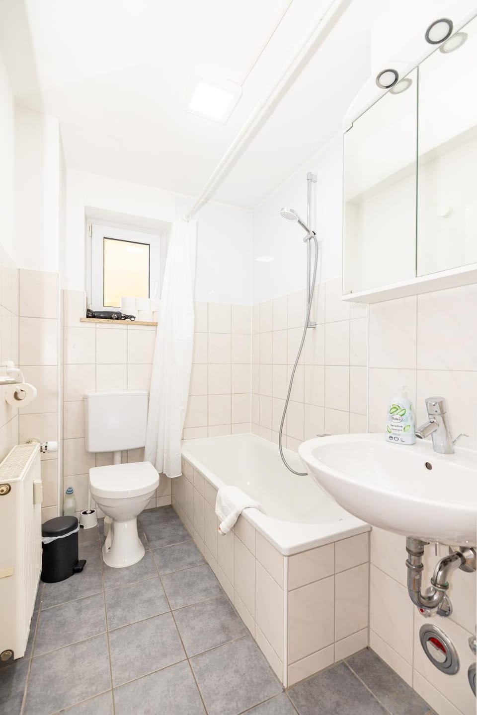 Toilet, Bathroom, Bath