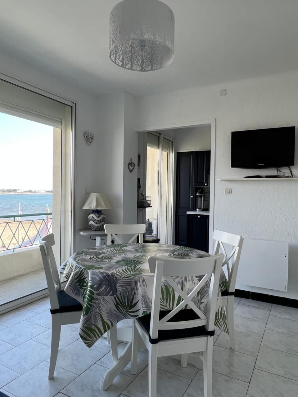 Natural landscape, TV and multimedia, View (from property/room), Balcony/Terrace, Living room, Seating area, Dining area, Sea view