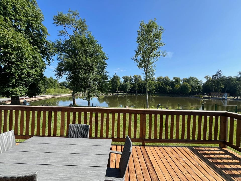 Balcony/Terrace, Balcony/Terrace, Lake view