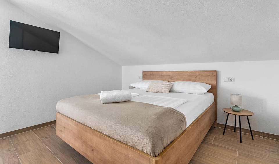 Villa Paladium Apartment in Okrug Gornji