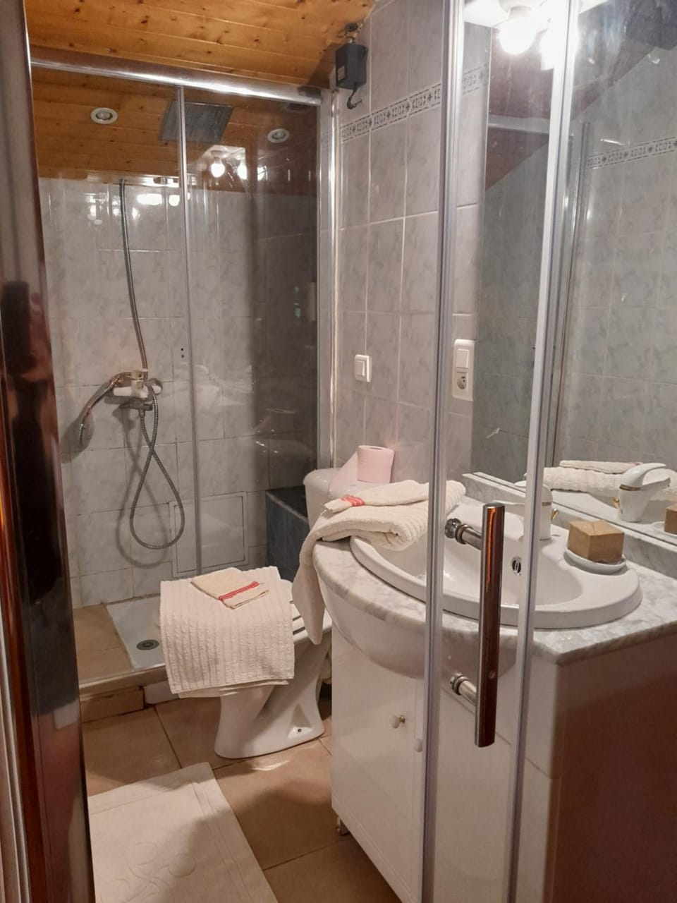Shower, Bath