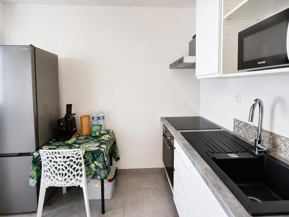 Appartement spacieux à 2 pas de la mer à Nice Apartment in Nice