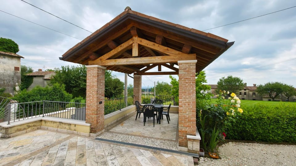 Patio, Balcony/Terrace