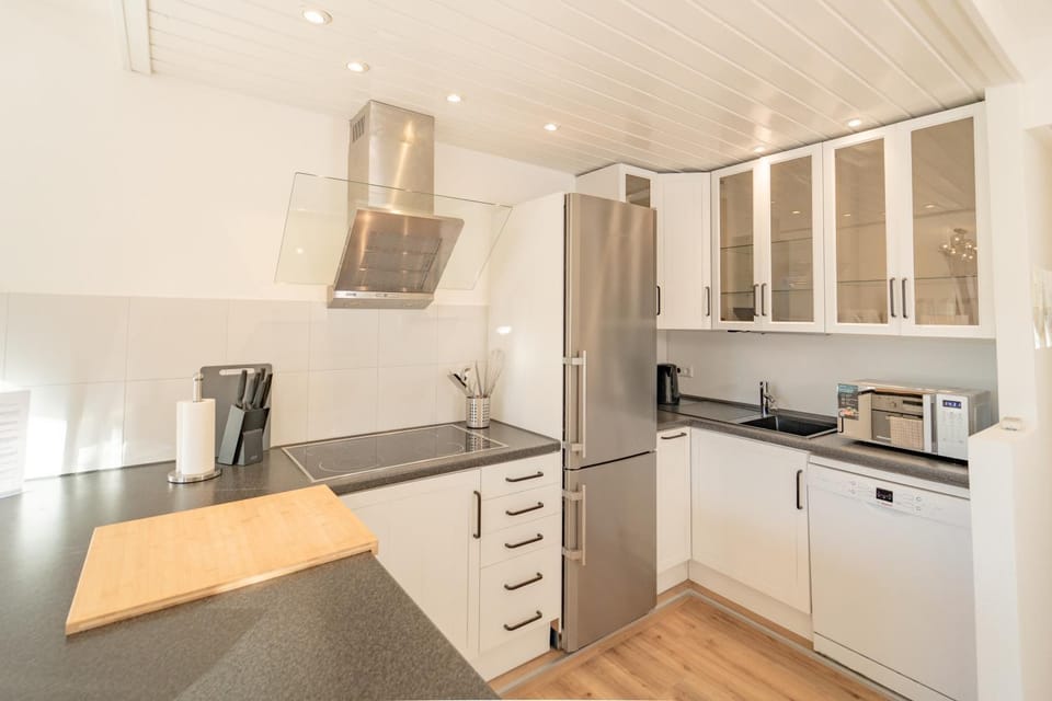 Theresa - Penthouse Terrasse Netflix Parkplatz Apartment in Stuttgart