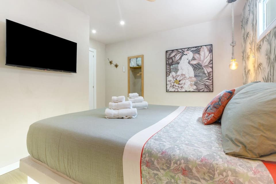 Living room, Bedroom