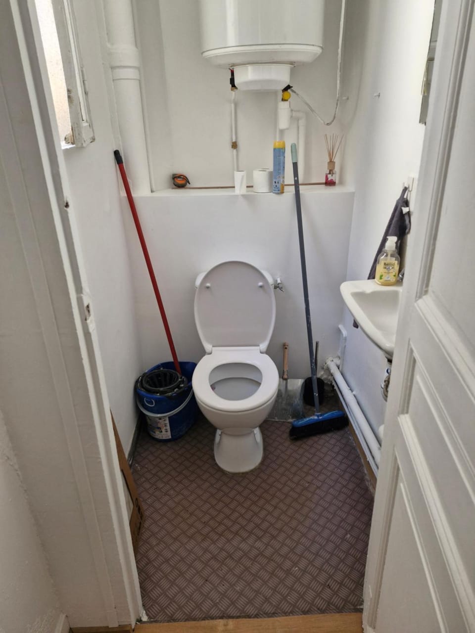 Toilet