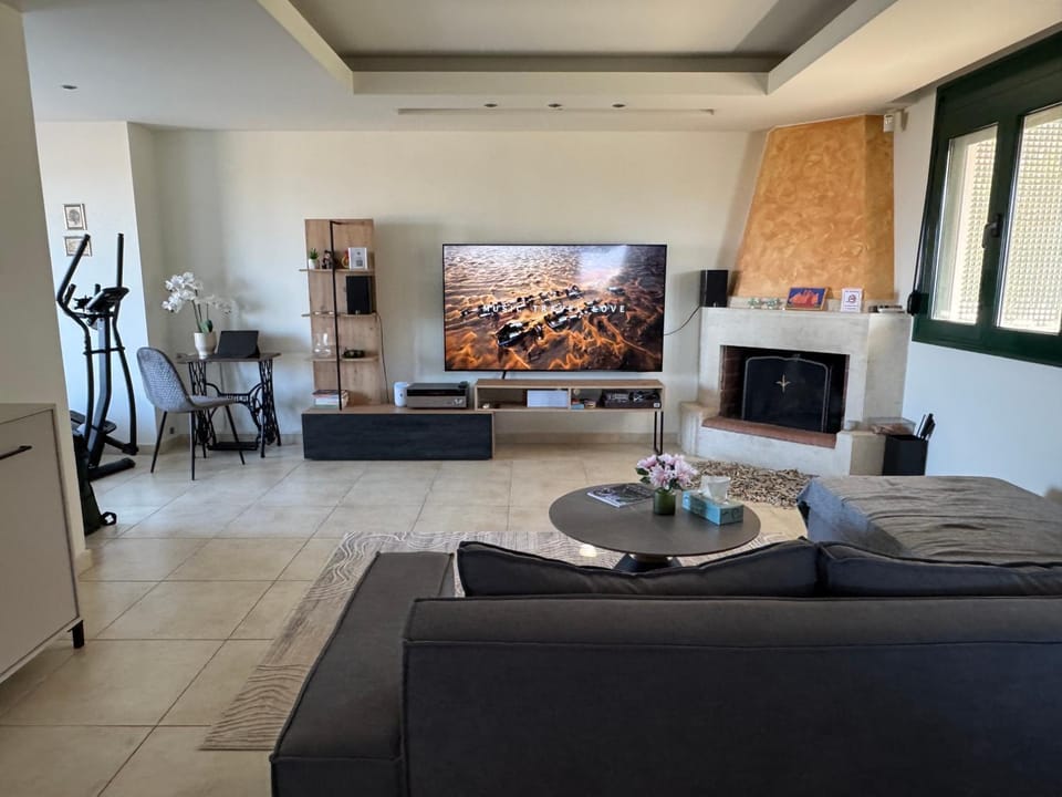 TV and multimedia, Living room