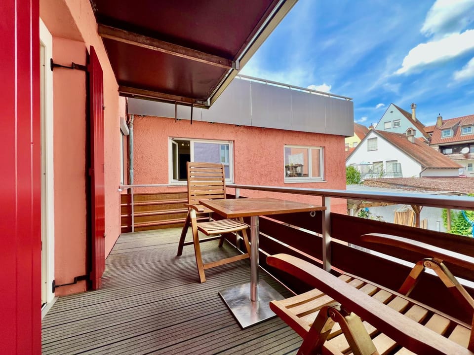 Property building, View (from property/room), Balcony/Terrace