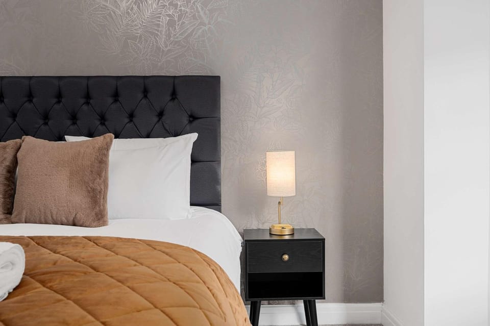 Bed, Bedroom
