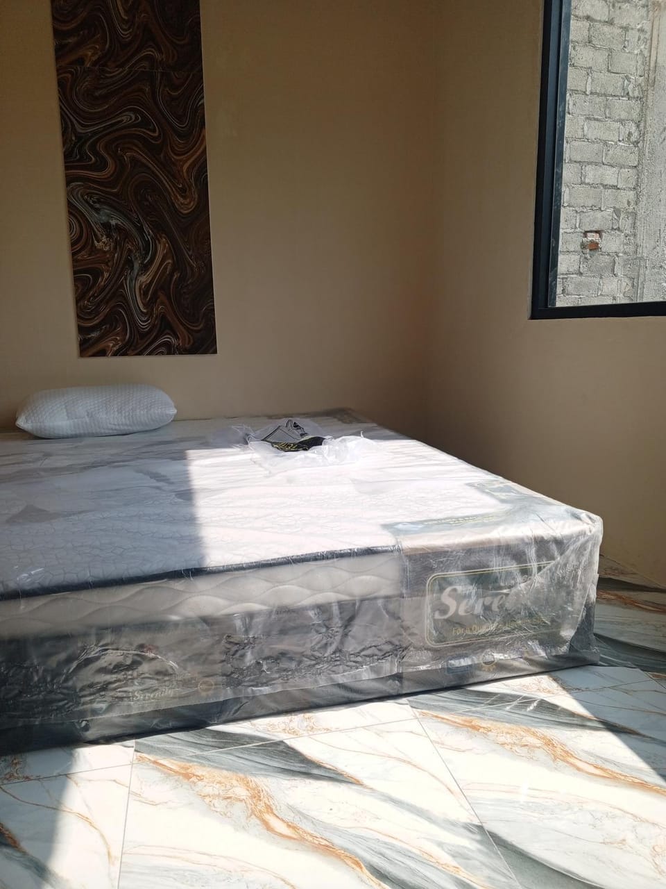 Luna Guest House Bed and Breakfast in East Java