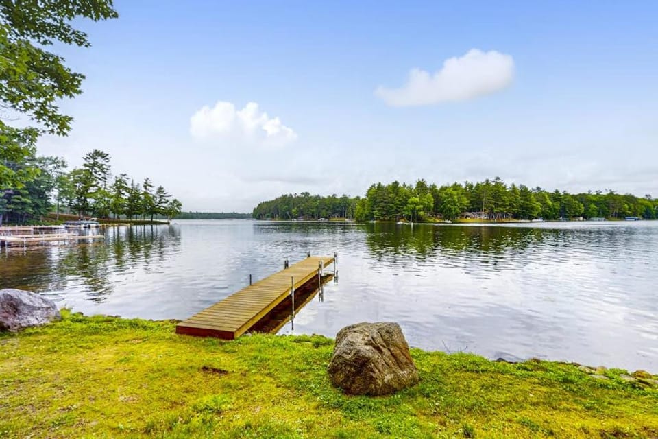Wild Bear Retreat House in St Germain
