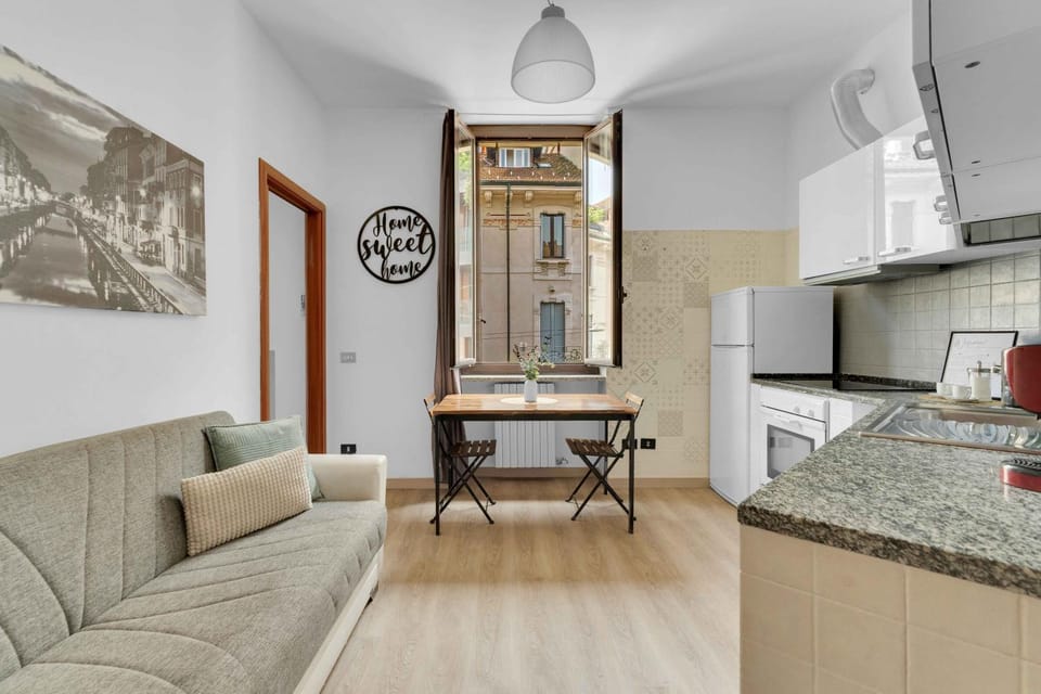 Kitchen or kitchenette, Living room, Dining area