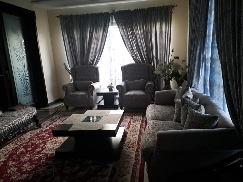 Tripn Guest House Bed and Breakfast in Islamabad