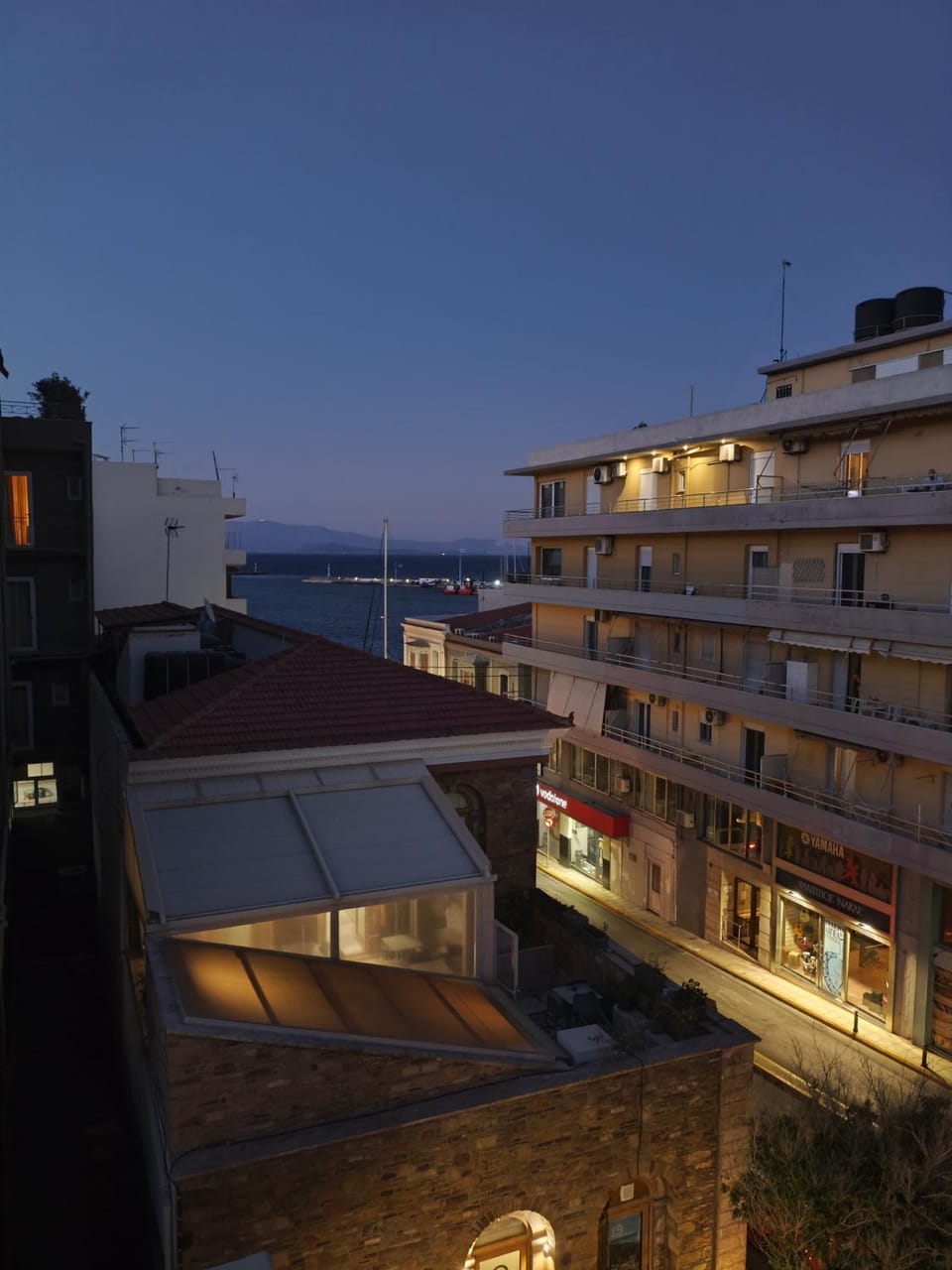 View (from property/room), City view, Sea view, Location