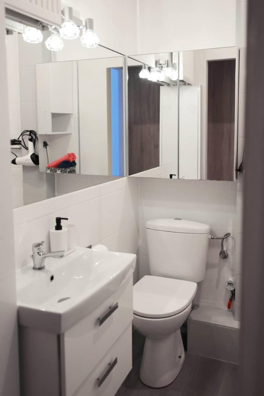 Metro Wiezbno Mokotów Apartment in Warsaw