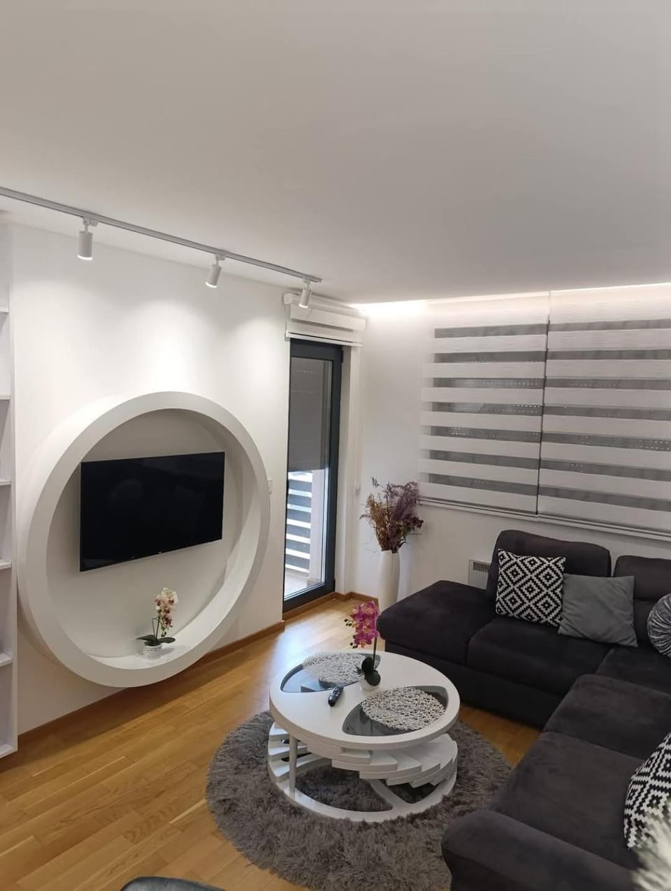 TV and multimedia, Living room, Seating area