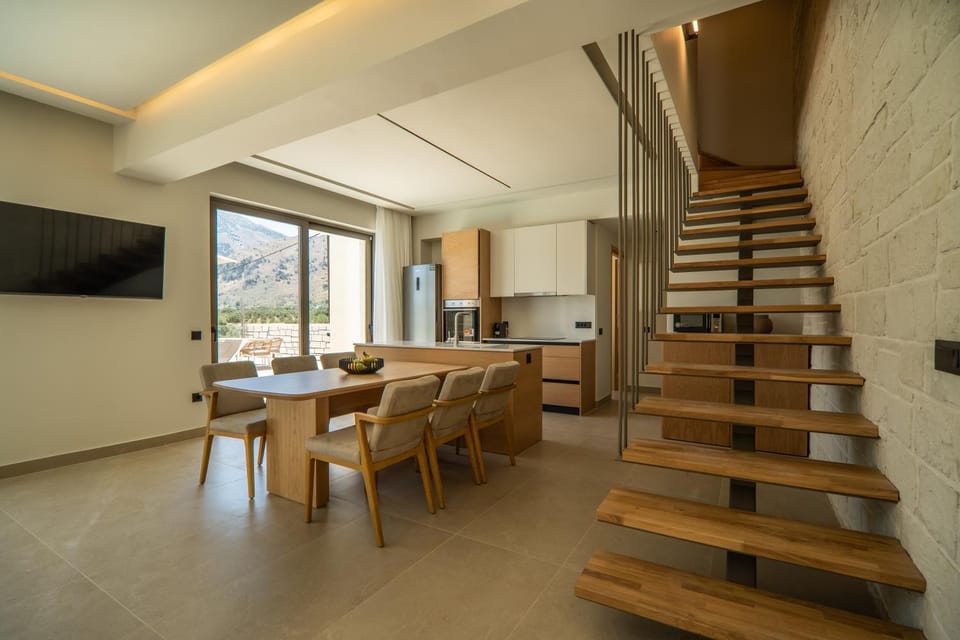TV and multimedia, Kitchen or kitchenette, Dining area, oven