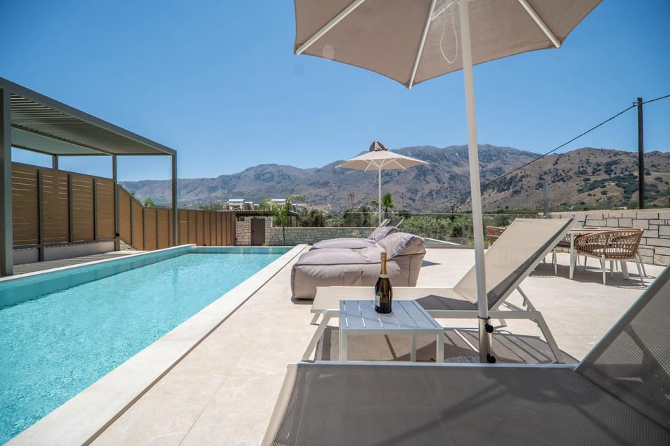 Patio, Pool view, Swimming pool, sunbed