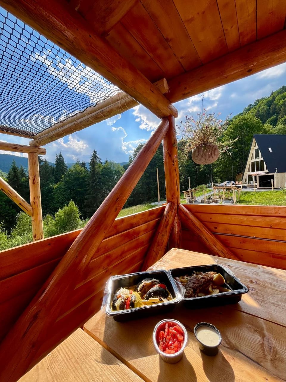 Day, Natural landscape, Food and drinks, Food