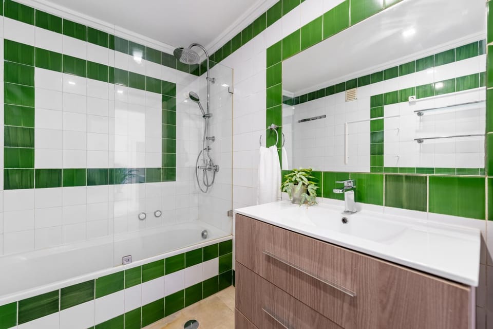 Bathroom, Bath