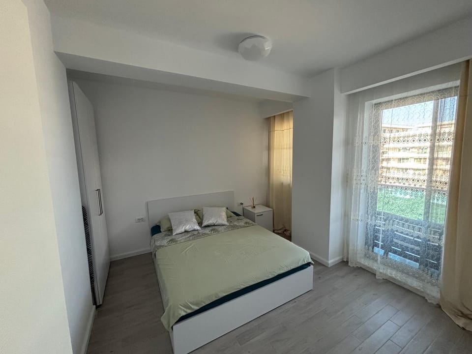 Wave 4 Apartment in Constanța County