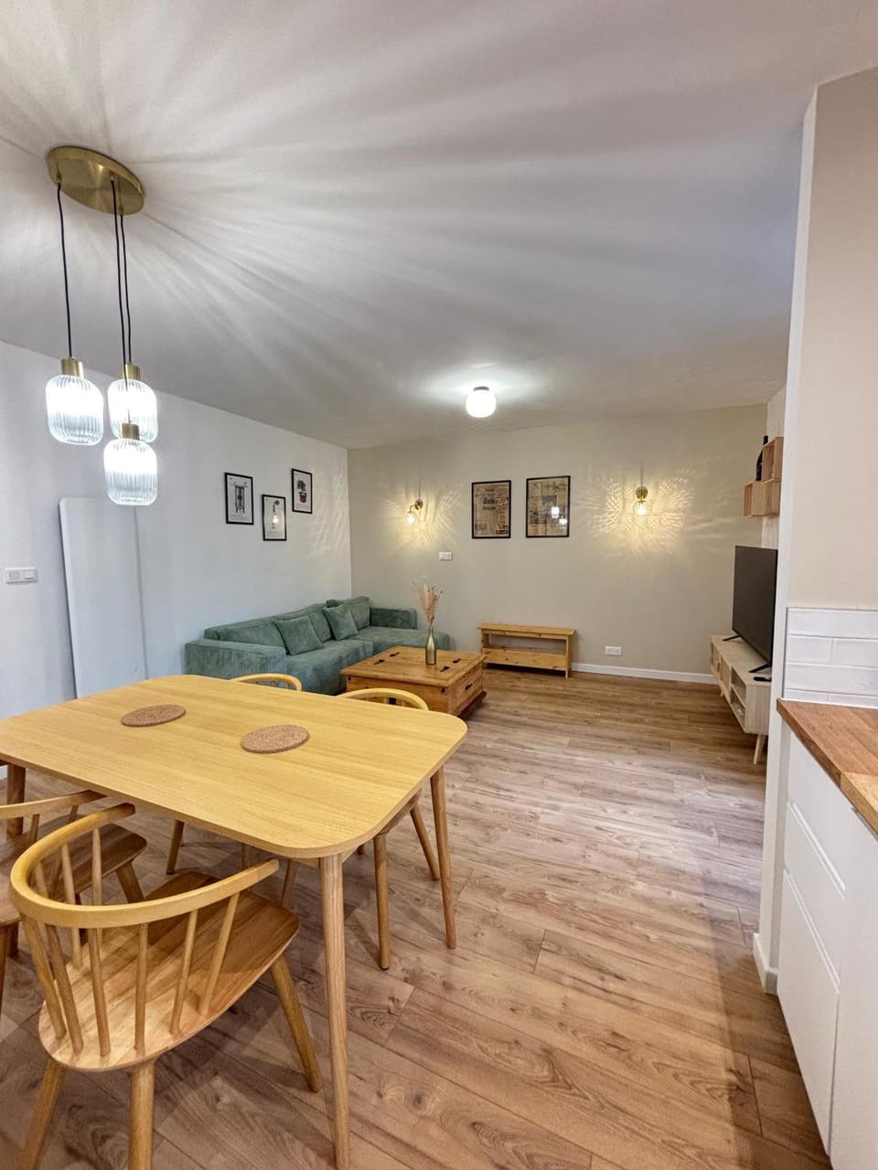 Kitchen or kitchenette, Living room, Dining area
