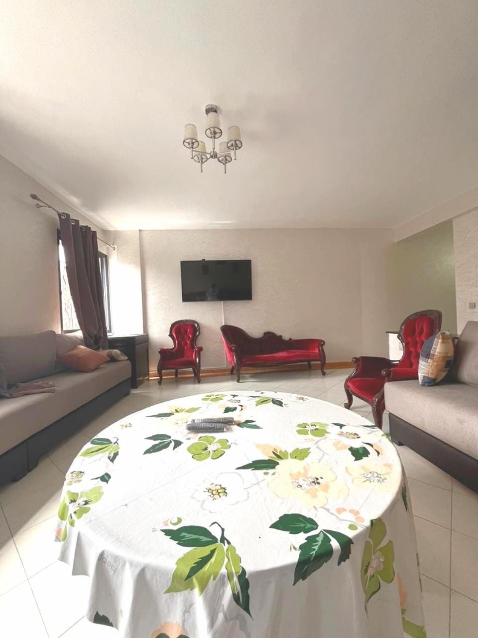 Central et spacieux pour familles et couples mariés no wifi Apartment in Casablanca-Settat
