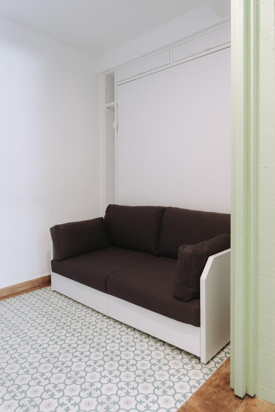Living room, Photo of the whole room