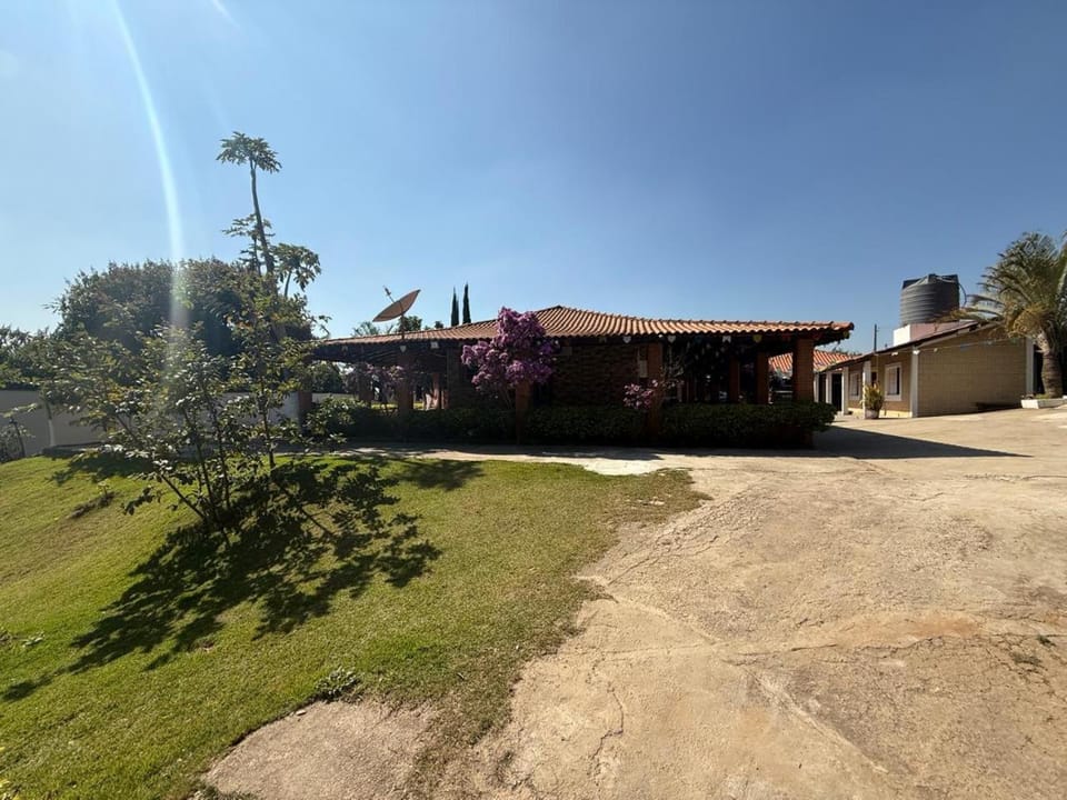 Chácara Vitória-Régis Lazer em Mairinque SP House in State of São Paulo