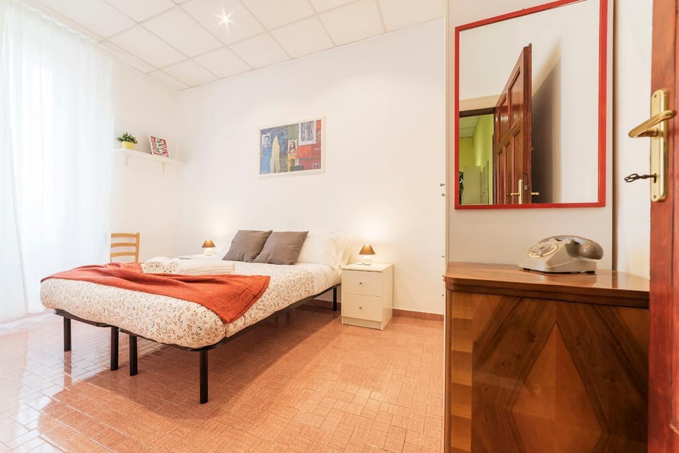 Bed, Bedroom, air conditioner
