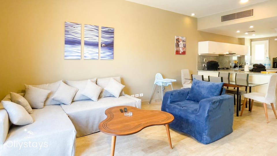 Living room, kitchen