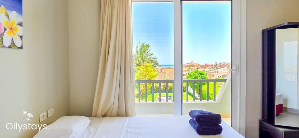 Bed, View (from property/room), View (from property/room), Bedroom