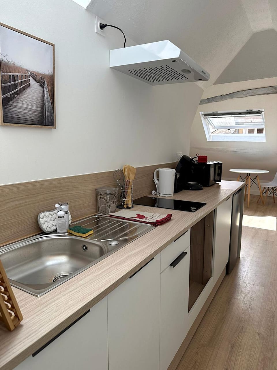 Kitchen or kitchenette, stove, kitchen