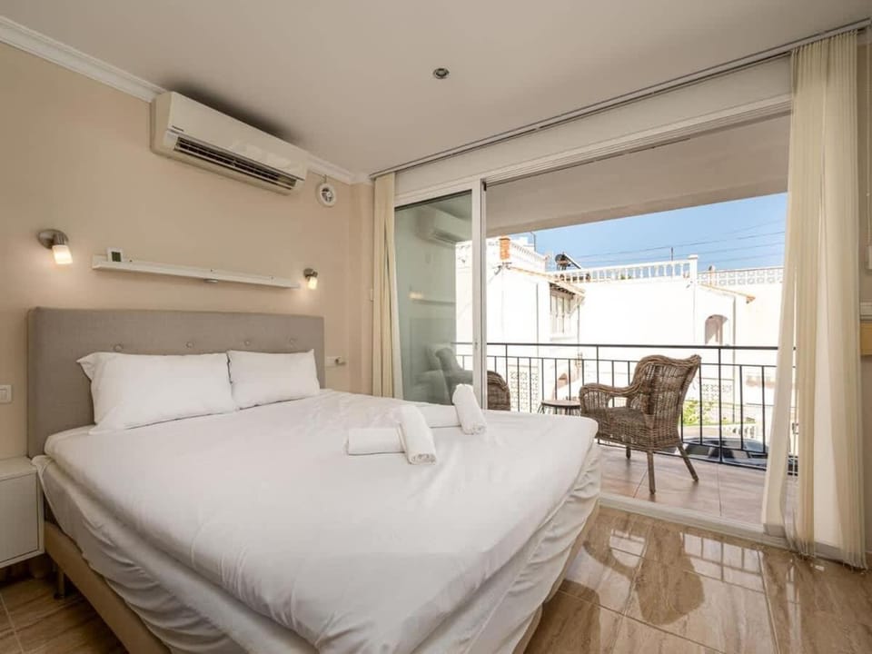 Cozy two-storey house with terrace in Nerja House in Nerja