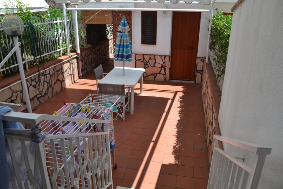 Villa Eugenia - Mondello Beach Villa in Palermo