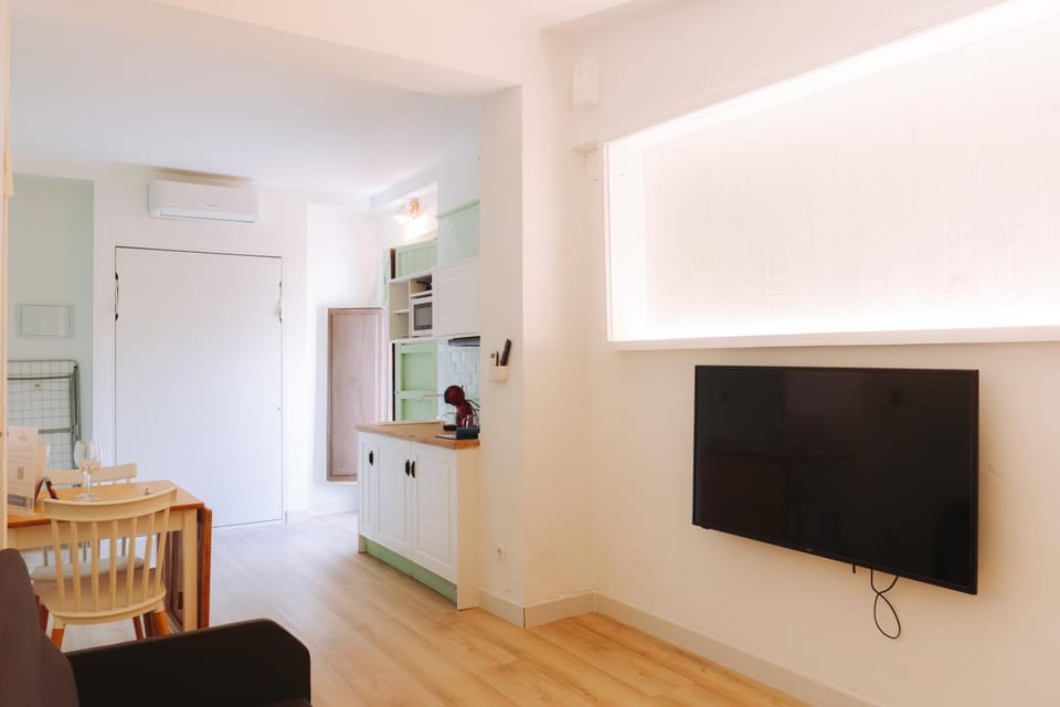 Communal lounge/ TV room, Photo of the whole room