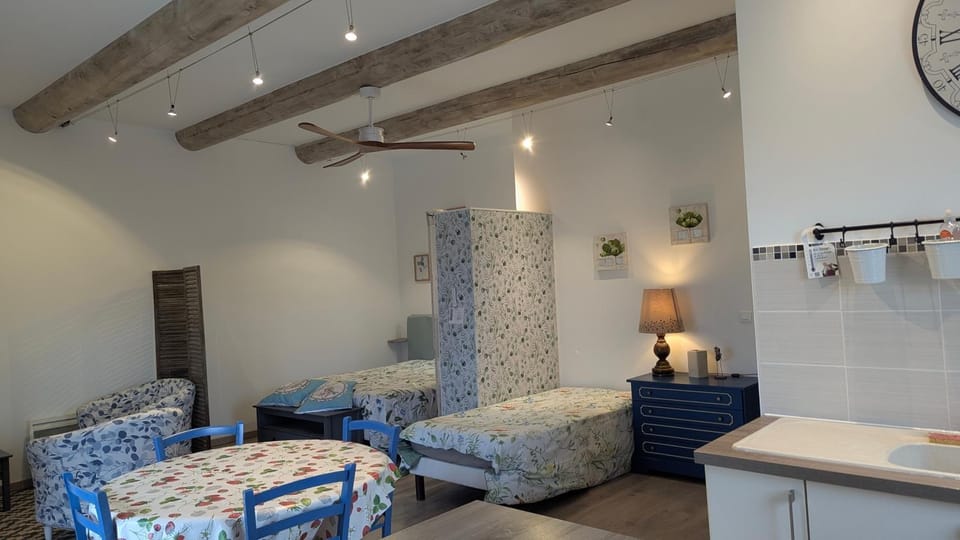 Property building, Living room, Bedroom