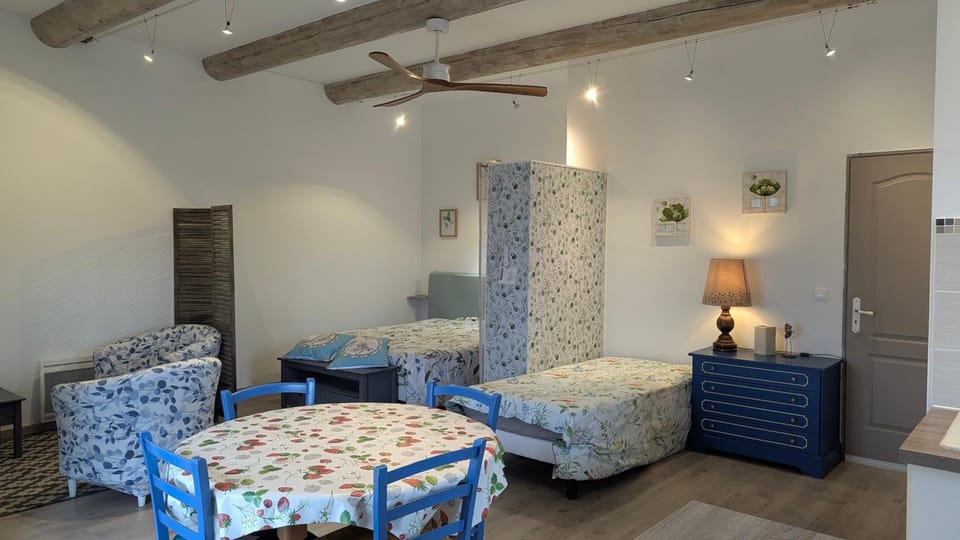 Property building, Living room, Bedroom