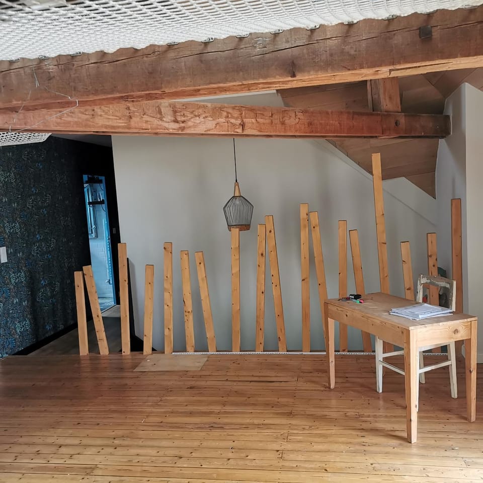 Spacious lodge in spacious place House in Brittany