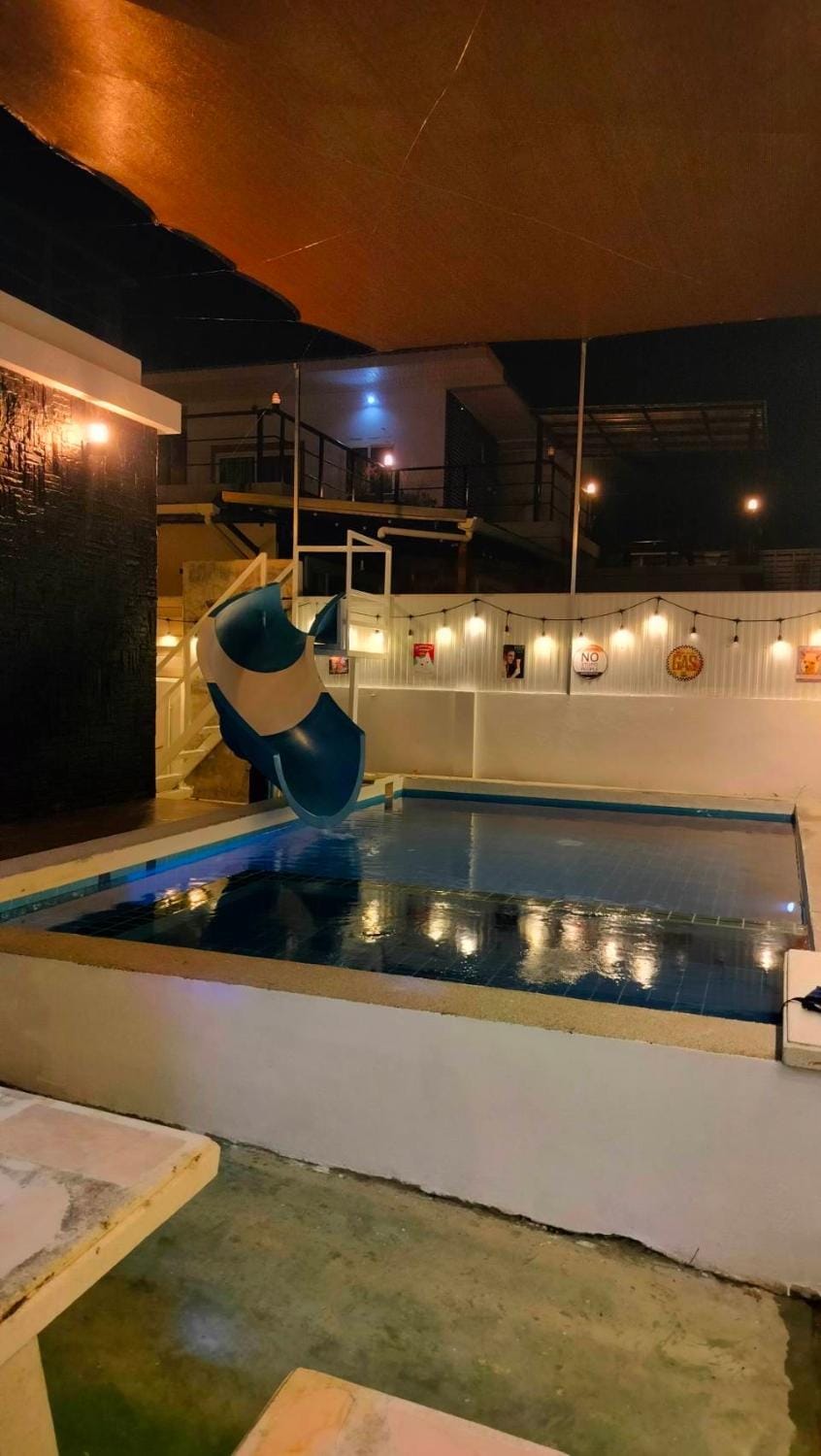City Beach 5 Pool Villa Hua Hin Villa in Hua Hin District