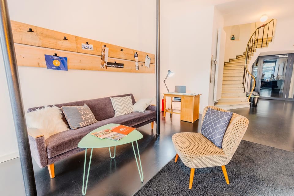 Lobby or reception, Seating area