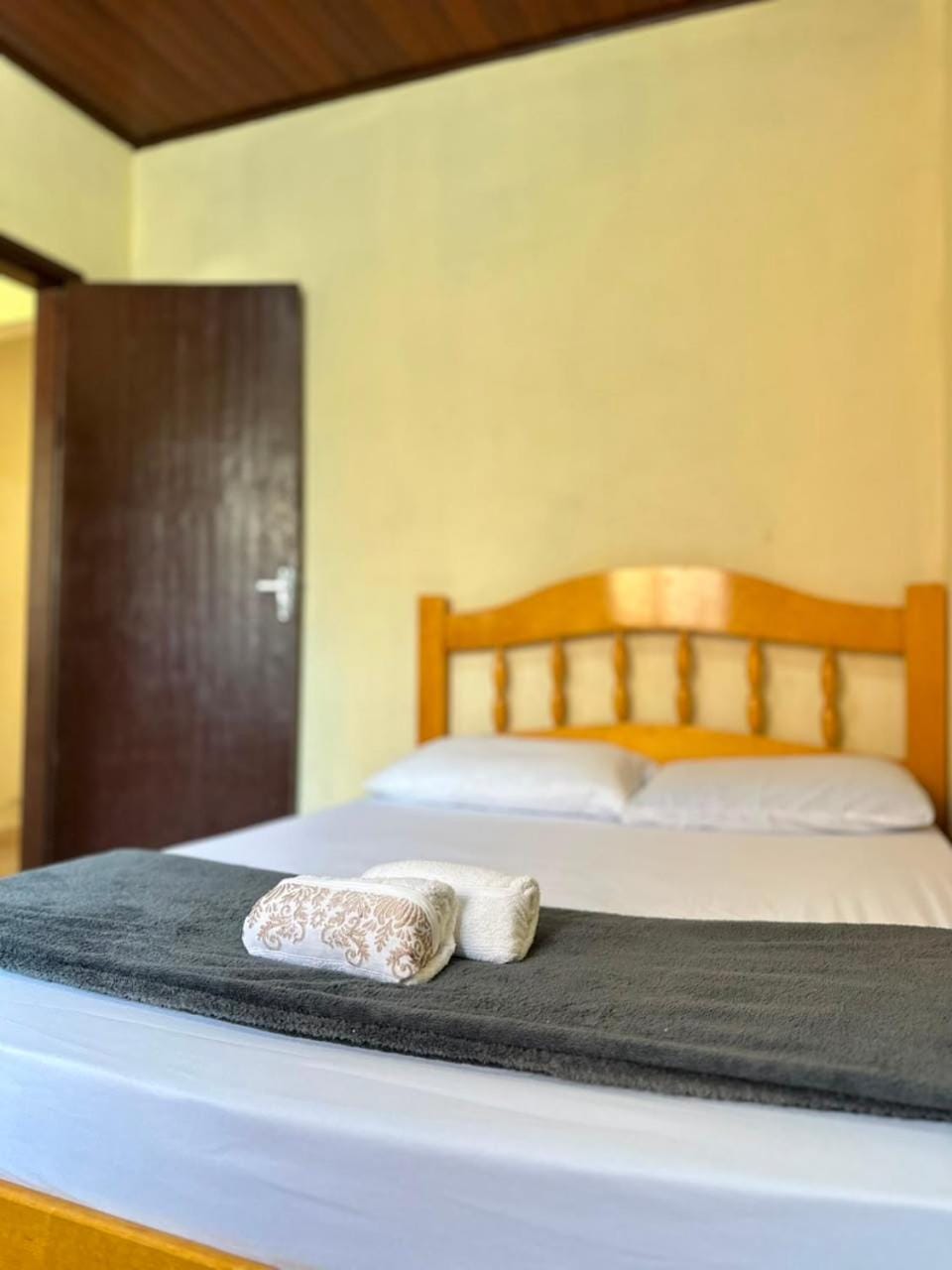 Bed, Photo of the whole room, Bedroom, towels, wardrobe