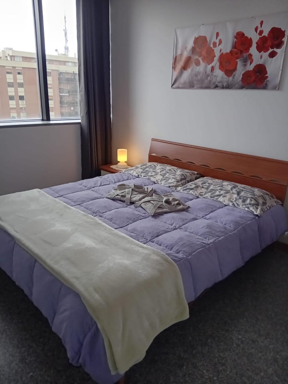 Bed, Decorative detail, Bedroom, furniture