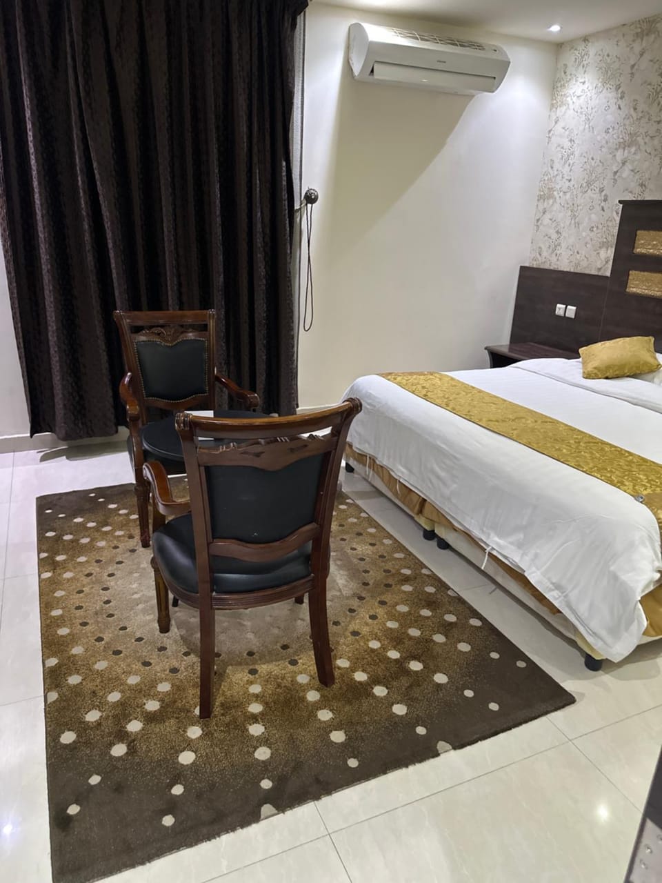 Living room, Bedroom